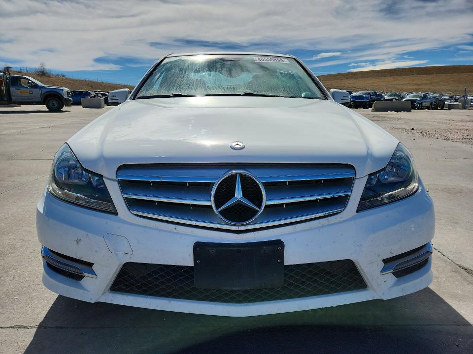 46550896 :رقم المزاد ، WDDGF8AB2DR289448 vin ، 2013 Mercedes-benz C مزاد بيع