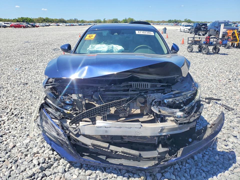 47102386 :رقم المزاد ، 1HGCV1F19JA028963 vin ، 2018 Honda Accord مزاد بيع