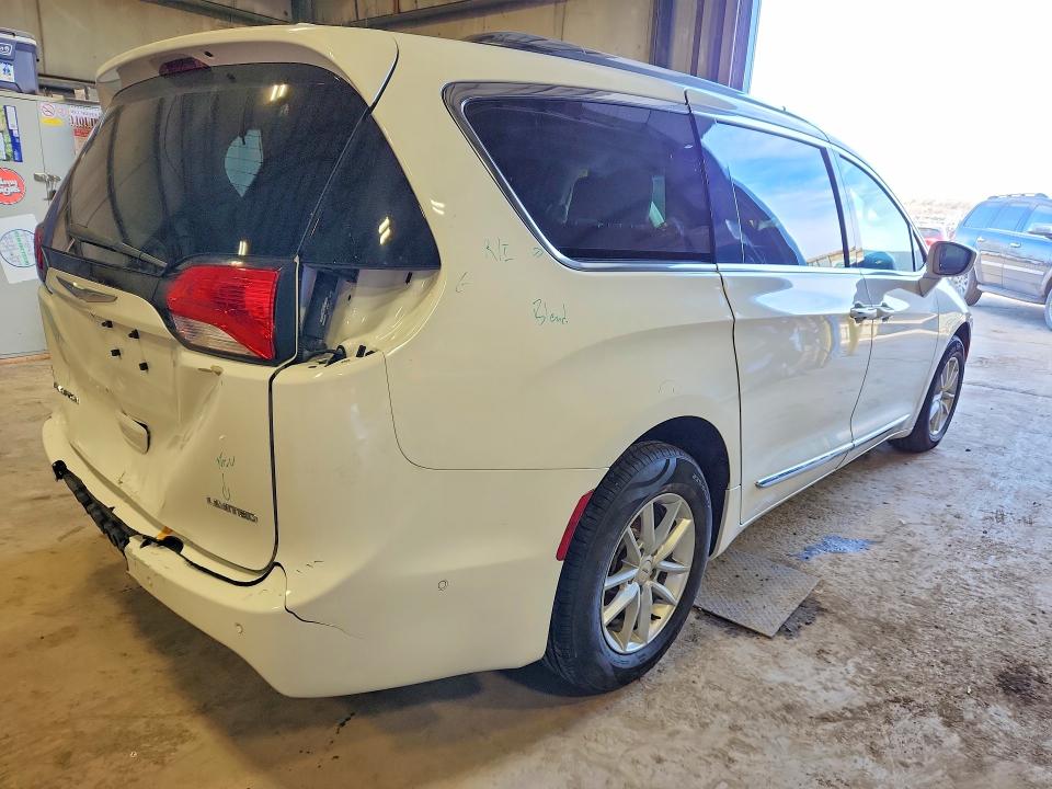 2017 Chrysler Pacifica მანქანა იყიდება აუქციონზე, vin: 2C4RC1GG5HR551260, აუქციონის ნომერი: 76432565