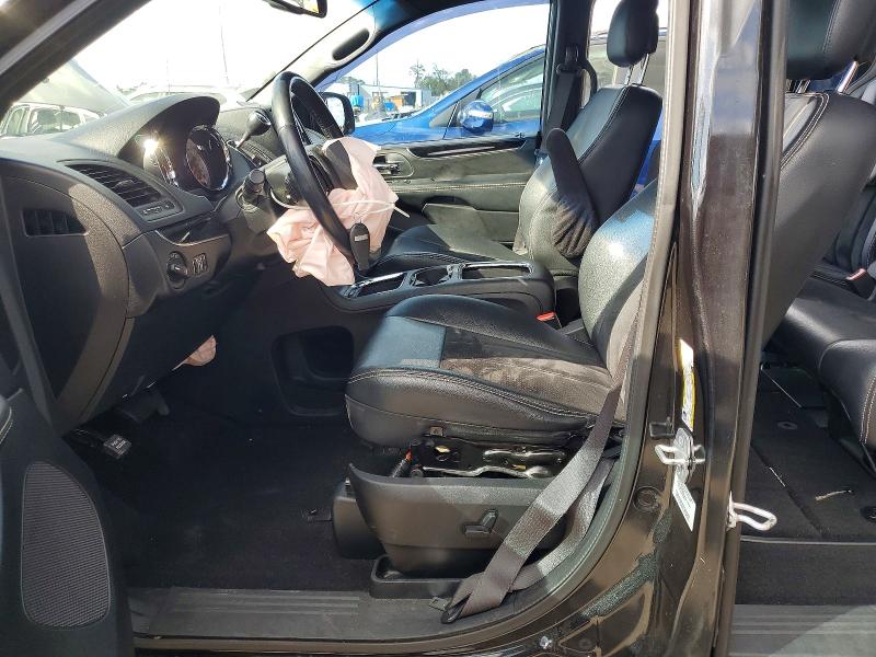 41758136 :رقم المزاد ، 2C4RDGCGXGR107196 vin ، 2016 Dodge Grand Caravan مزاد بيع