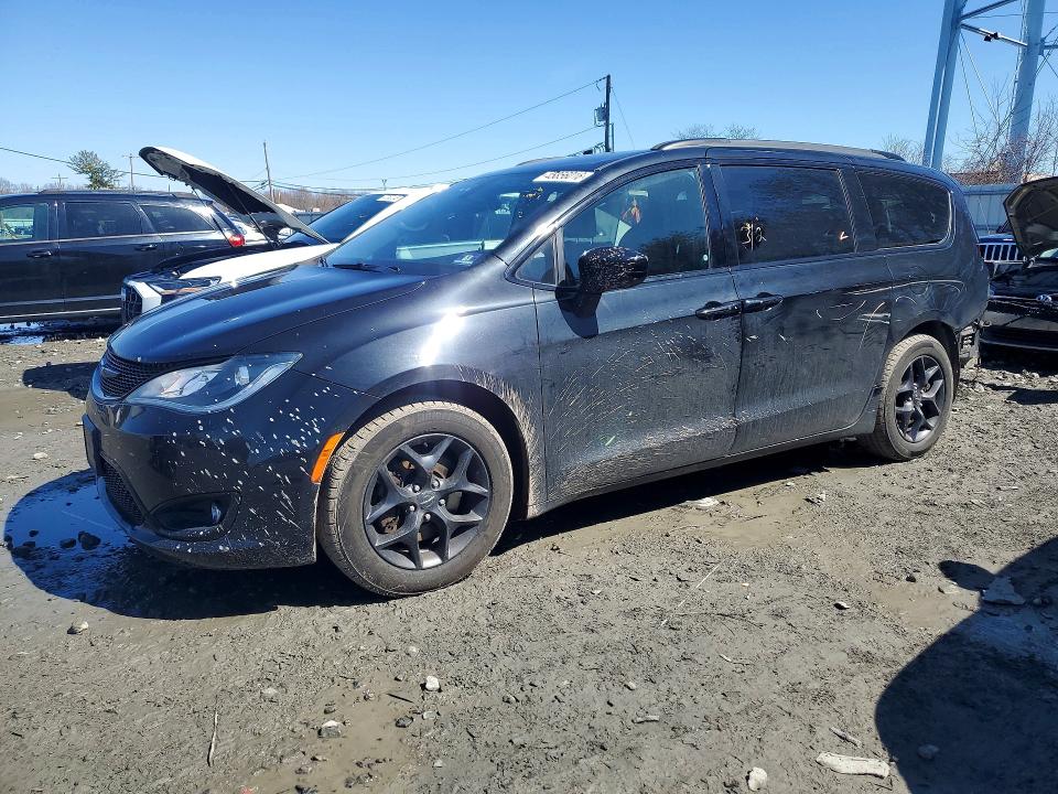 2019 Chrysler Pacifica მანქანა იყიდება აუქციონზე, vin: 2C4RC1BGXKR605053, აუქციონის ნომერი: 45856016