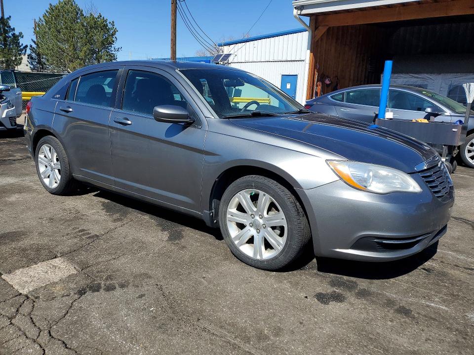 Продажа на аукционе авто 2013 Chrysler 200, vin: 1C3CCBBB8DN743548, номер лота: 79552575