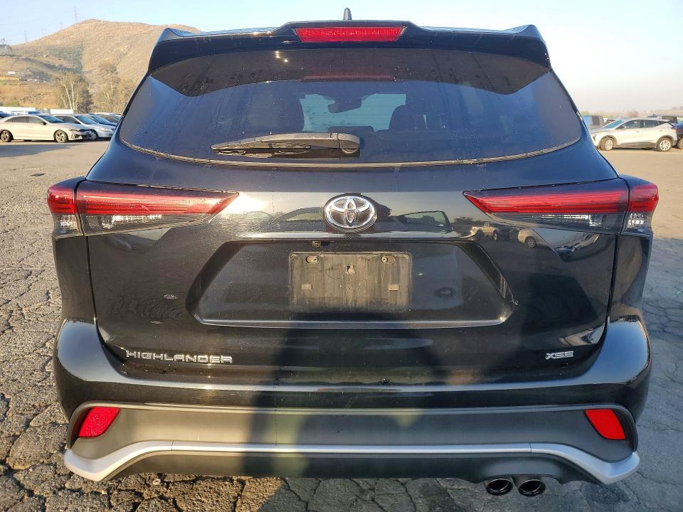 Продажа на аукционе авто 2022 Toyota Highlander, vin: 5TDLZRAH7NS133337, номер лота: 47130616