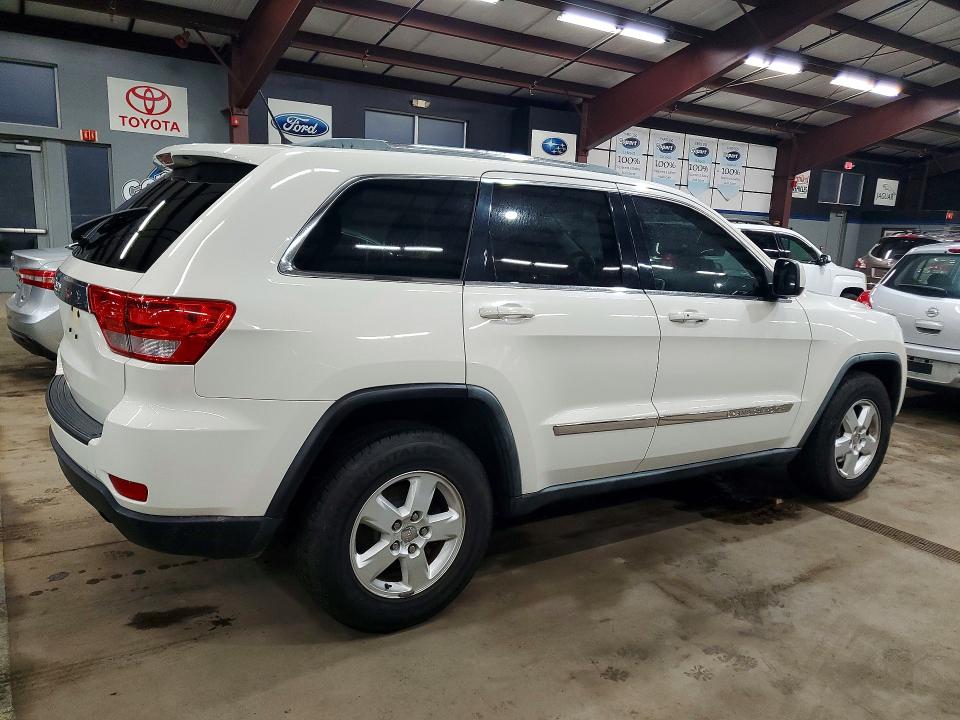 Auction sale of the 2011 Jeep Grand Cherokee, vin: 1J4RR4GG0BC640955, lot number: 46521256