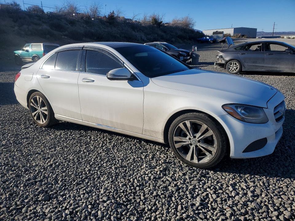 Продажа на аукционе авто 2018 Mercedes-benz C, vin: 55SWF4JB5JU234815, номер лота: 79774595