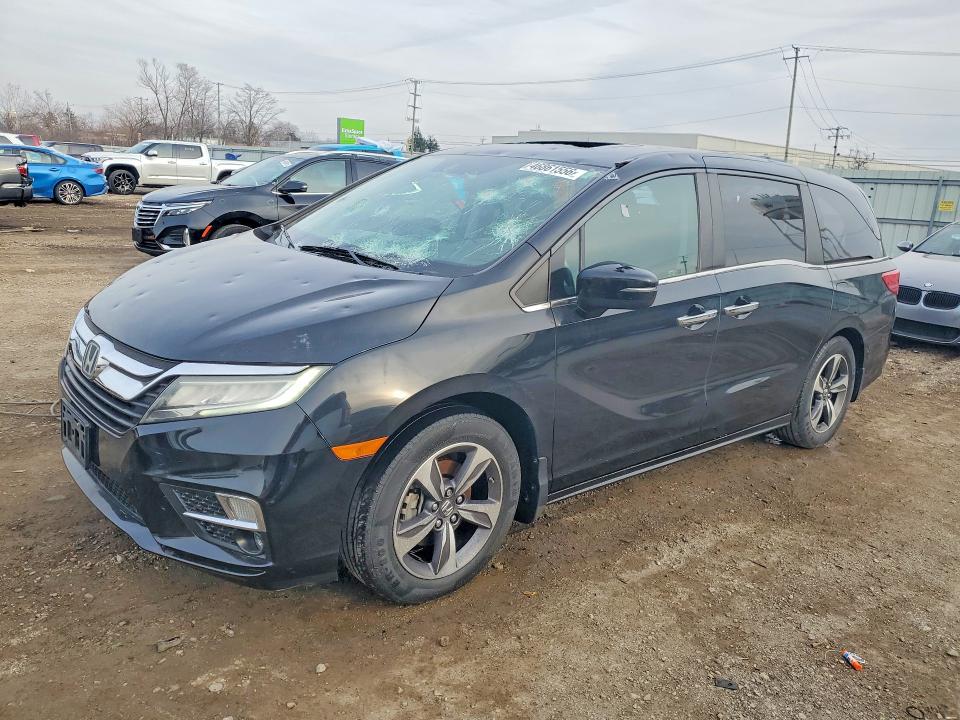 46861556 :رقم المزاد ، 5FNRL6H82JB043656 vin ، 2018 Honda Odyssey مزاد بيع