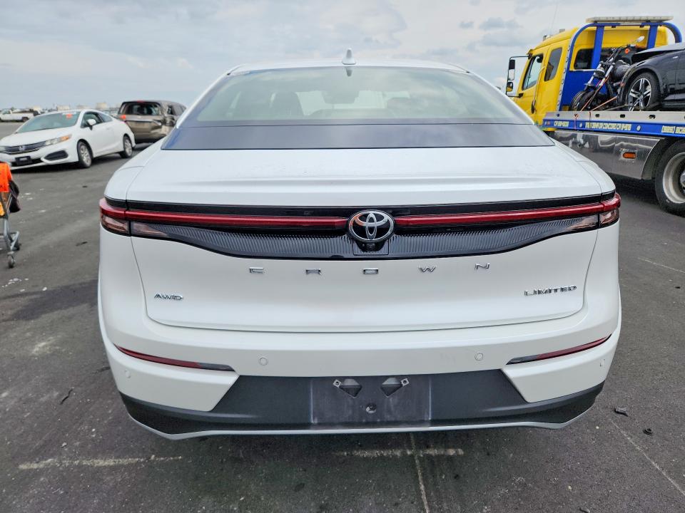 Продаж на аукціоні авто 2023 Toyota Crown, vin: JTDAAAAF5P3016875, номер лоту: 48150116