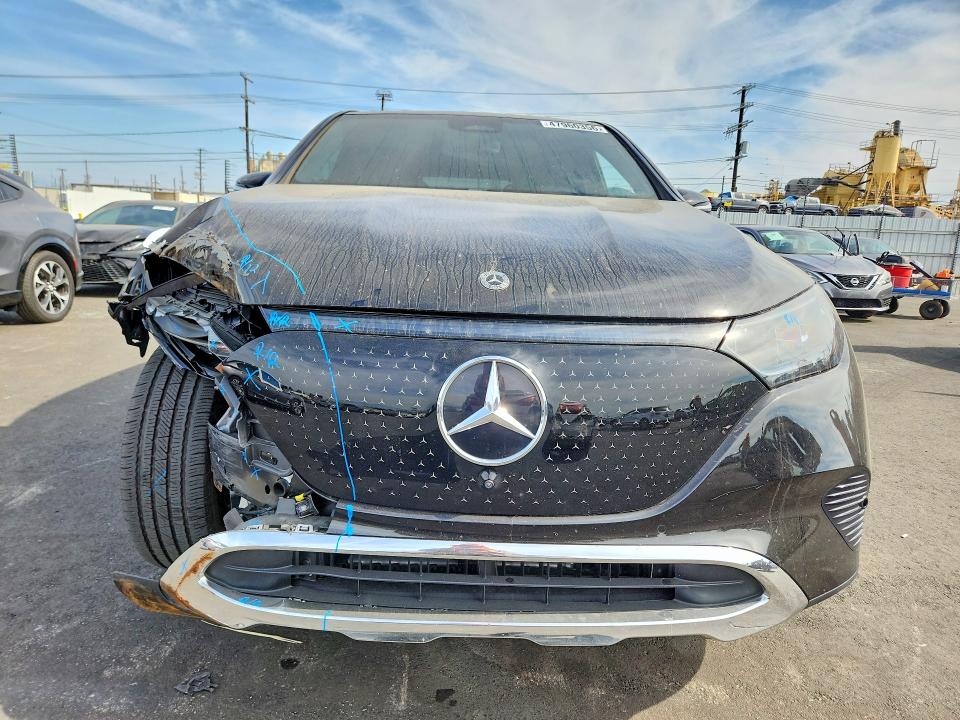 47960356 :رقم المزاد ، 4JGGM1CB7RA052587 vin ، 2024 Mercedes-benz Eqe Suv مزاد بيع