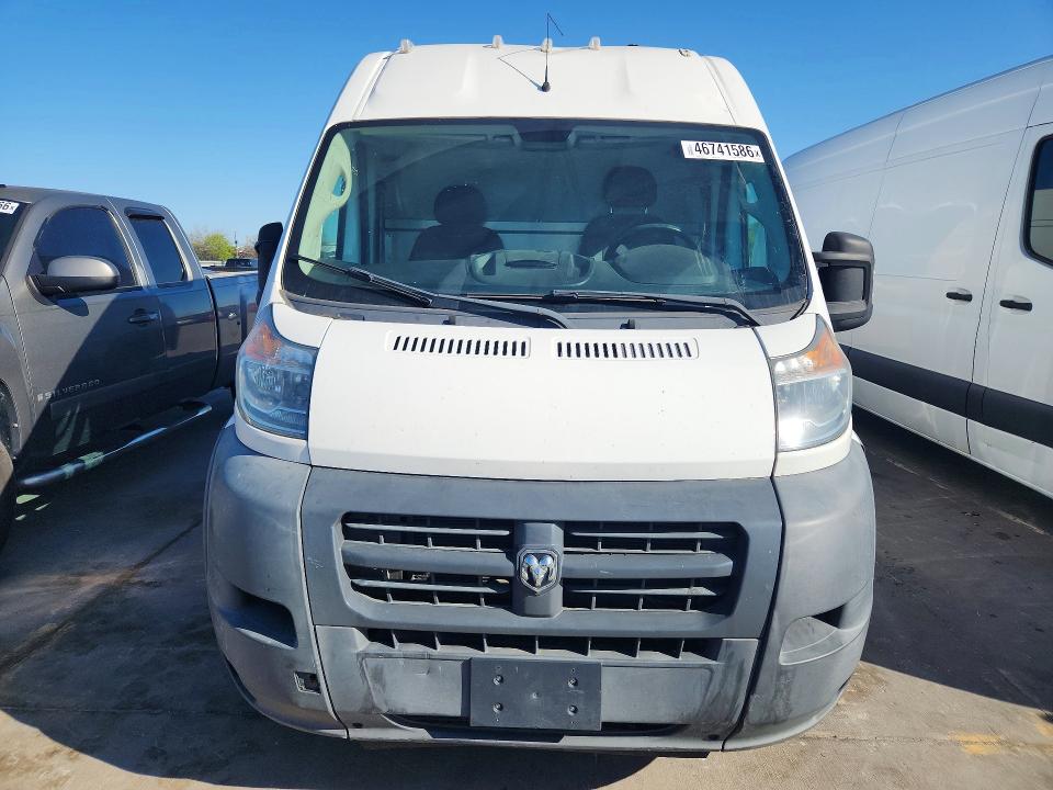 46741586 :رقم المزاد ، 3C6TRVDG6HE543421 vin ، 2017 Ram Promaster 2500 مزاد بيع