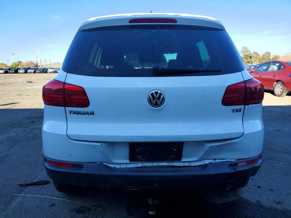 45474196 :رقم المزاد ، WVGAV7AX3GW596363 vin ، 2016 Volkswagen Tiguan مزاد بيع