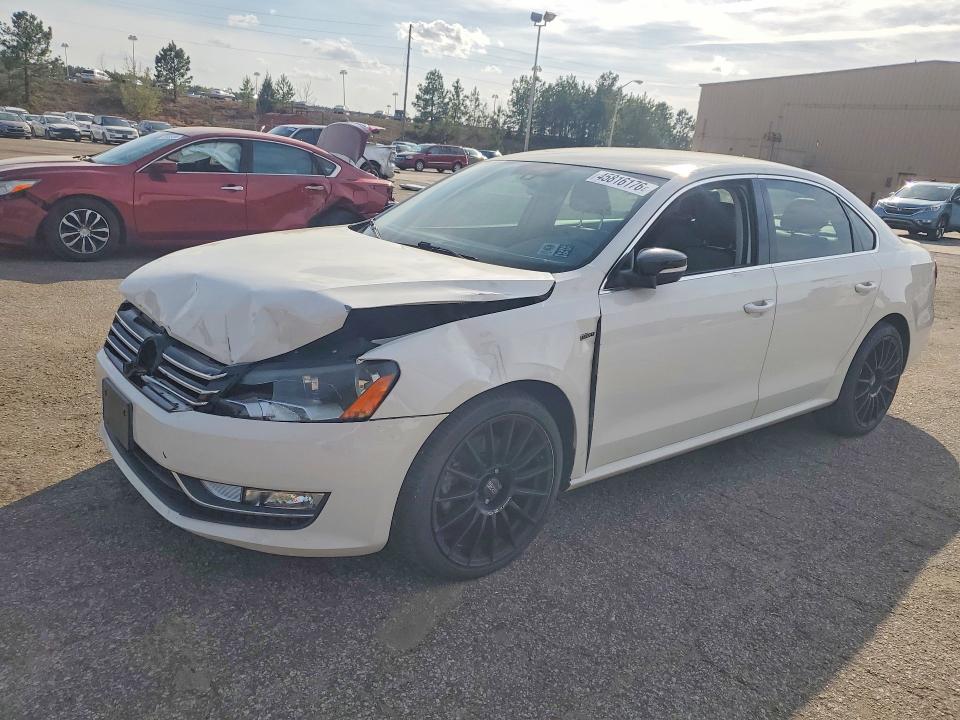 45816176 :رقم المزاد ، 1VWBS7A32FC079700 vin ، 2015 Volkswagen Passat مزاد بيع