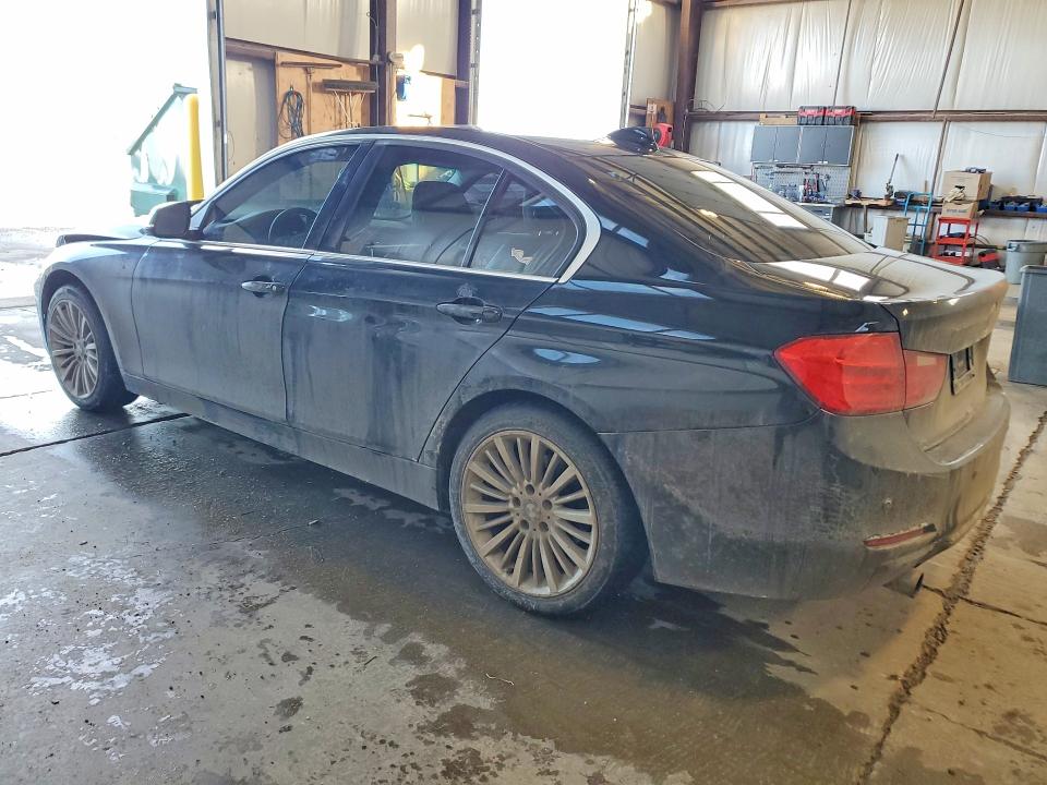 79573305 :رقم المزاد ، WBA3C3C56FP663230 vin ، 2015 Bmw 320 مزاد بيع