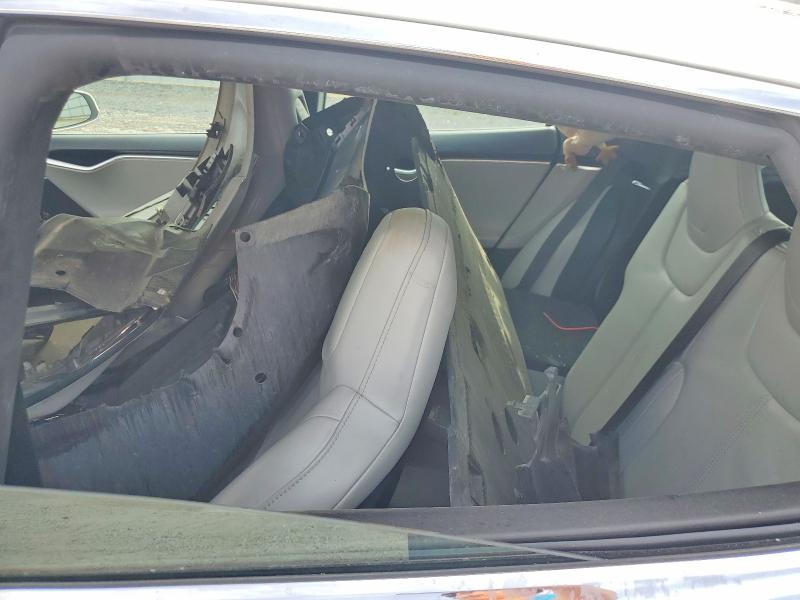 Продажа на аукционе авто 2016 Tesla Model S, vin: 5YJSA1E16GF134035, номер лота: 42020756