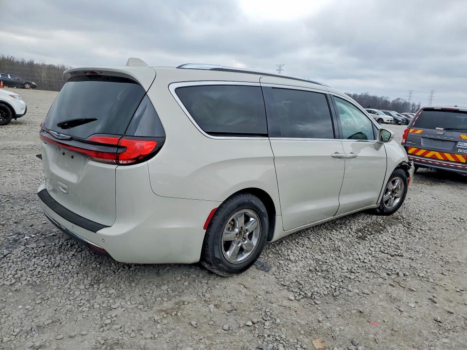 Продаж на аукціоні авто 2021 Chrysler Pacifica, vin: 2C4RC1BG1MR533761, номер лоту: 79641865