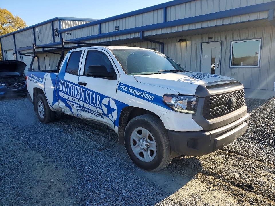 46092626 :رقم المزاد ، 5TFRY5F1XMX278138 vin ، 2021 Toyota Tundra مزاد بيع