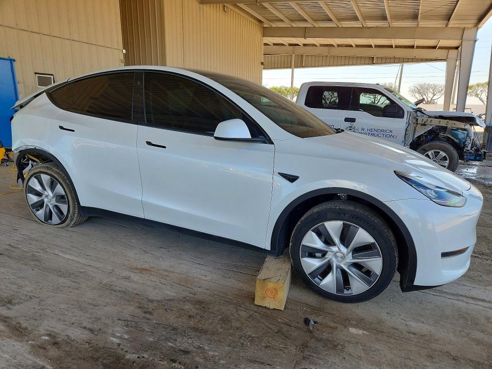 47180826 :رقم المزاد ، 7SAYGDEE4PA037705 vin ، 2023 Tesla Model Y مزاد بيع