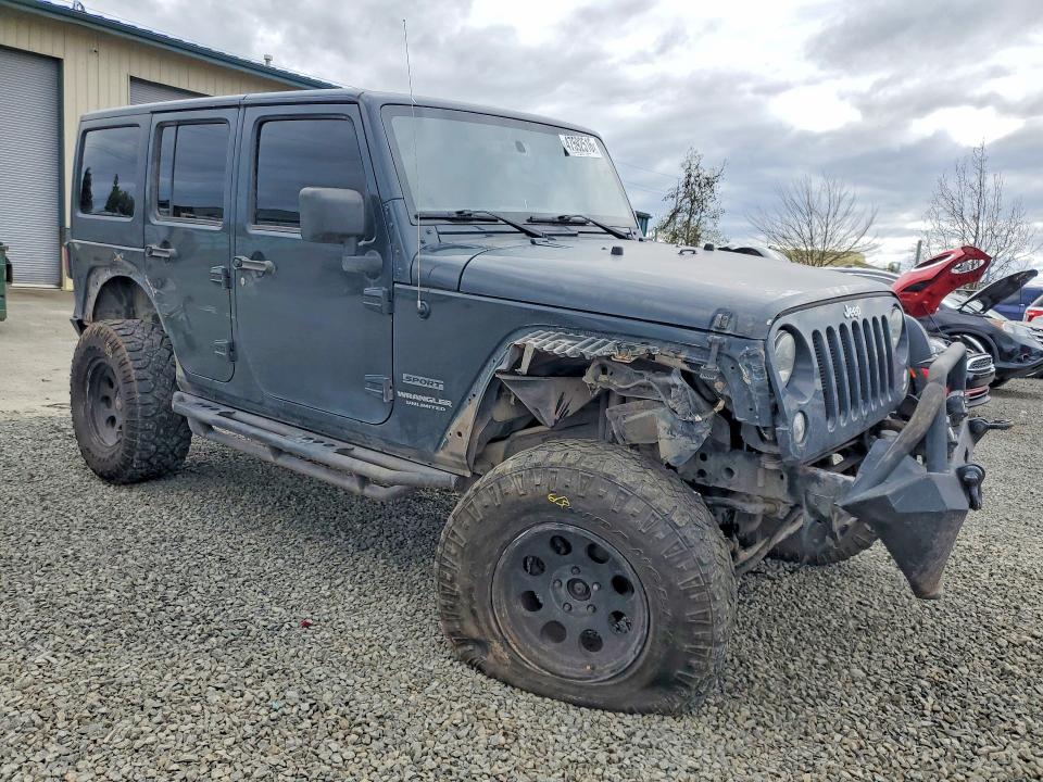 47592516 :رقم المزاد ، 1C4BJWDG4HL645891 vin ، 2017 Jeep Wrangler Unlimited مزاد بيع