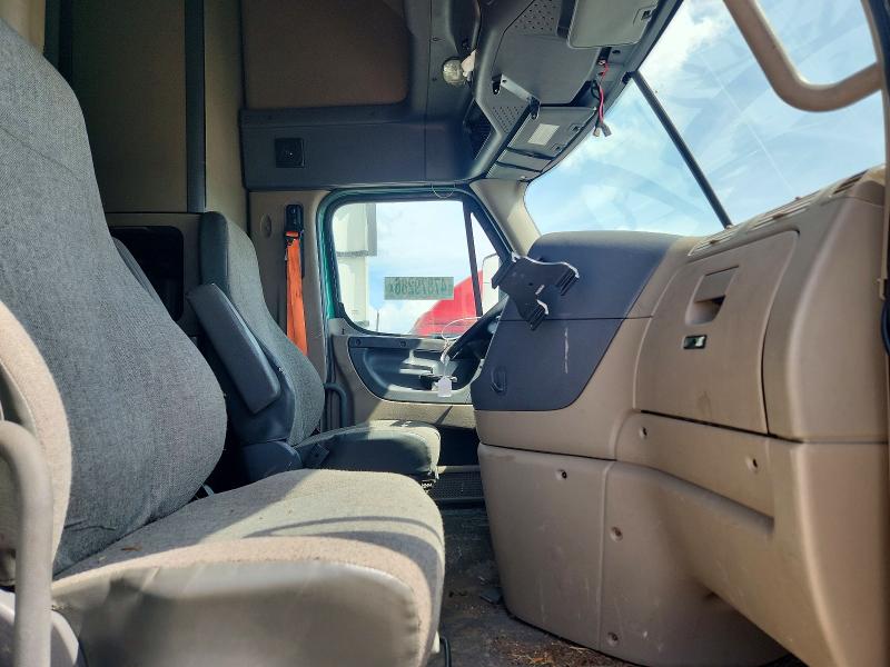Продаж на аукціоні авто 2017 Freightliner Cascadia 125, vin: 3AKJGLDR2HSHU4445, номер лоту: 47879286