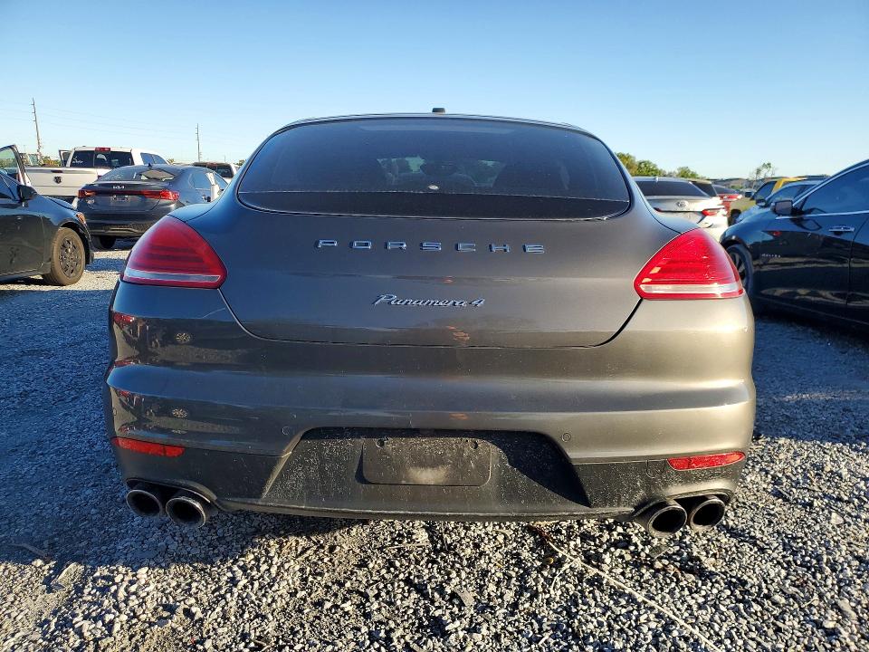 46084306 :رقم المزاد ، WP0AA2A70GL004289 vin ، 2016 Porsche Panamera مزاد بيع