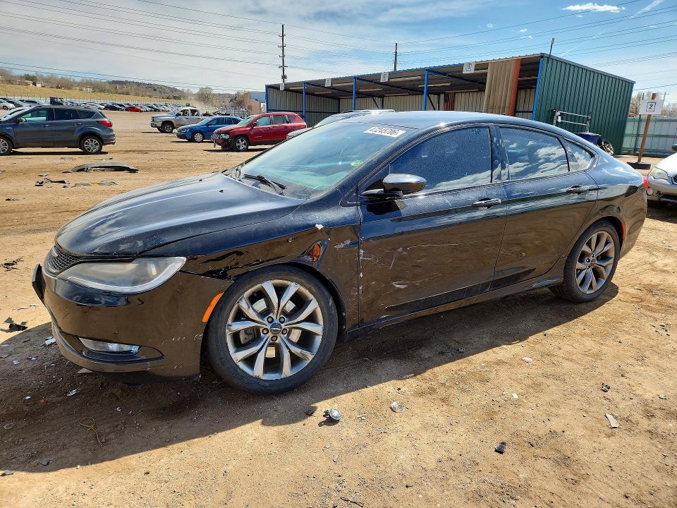 47245706 :رقم المزاد ، 1C3CCCDG7FN523433 vin ، 2015 Chrysler 200 مزاد بيع
