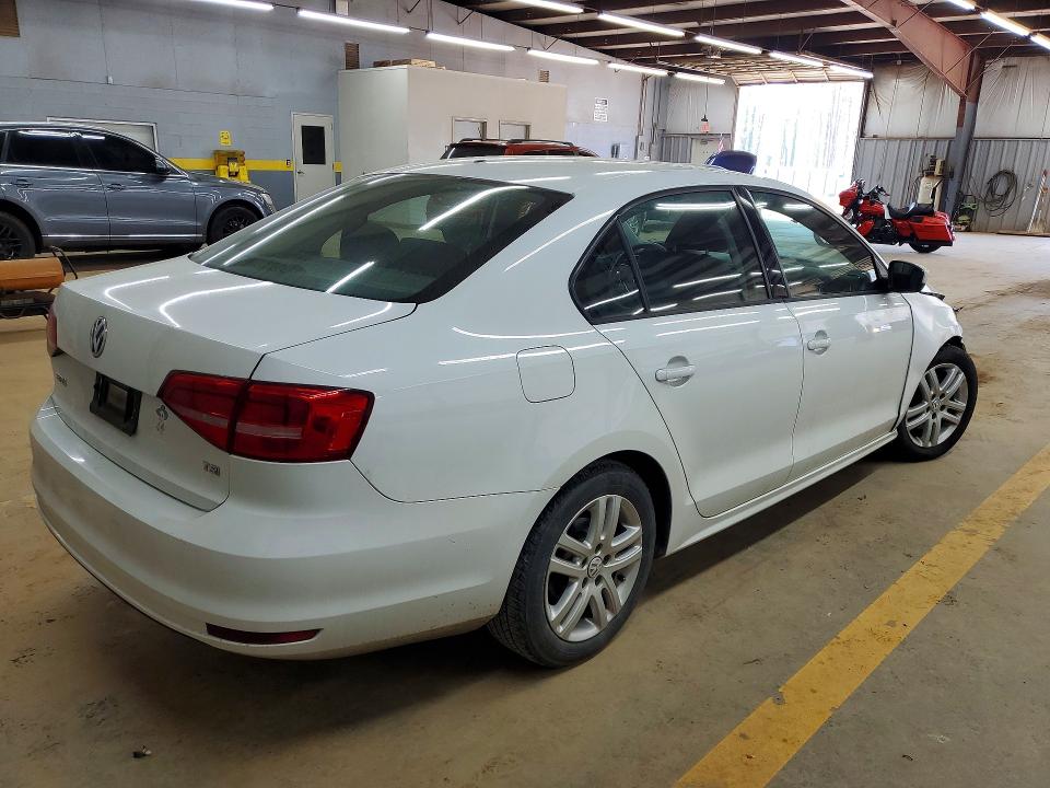 47511756 :رقم المزاد ، 3VW2B7AJ6JM254374 vin ، 2018 Volkswagen Jetta مزاد بيع