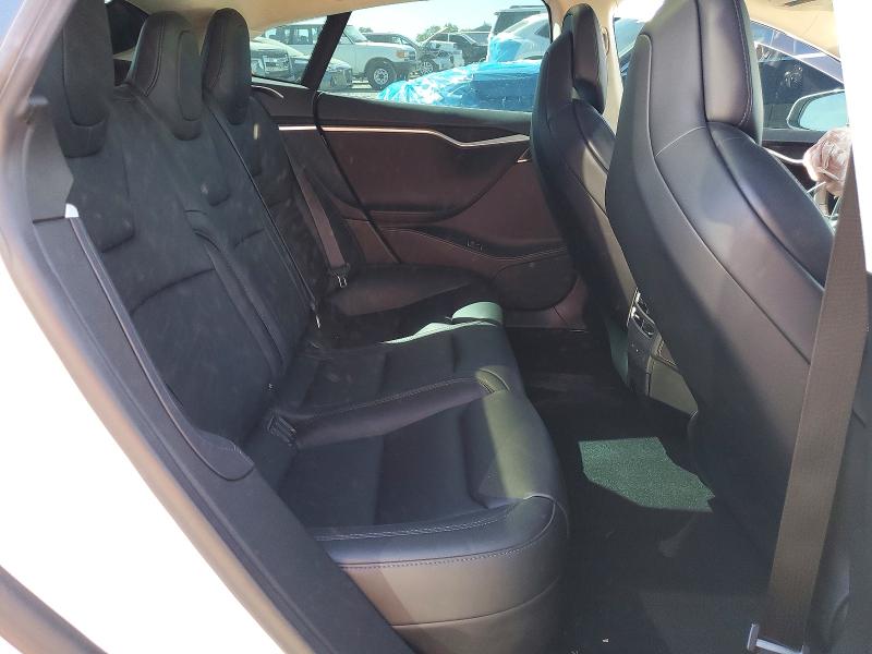 47127946 :رقم المزاد ، 5YJSA1E2XJF248121 vin ، 2018 Tesla Model S مزاد بيع
