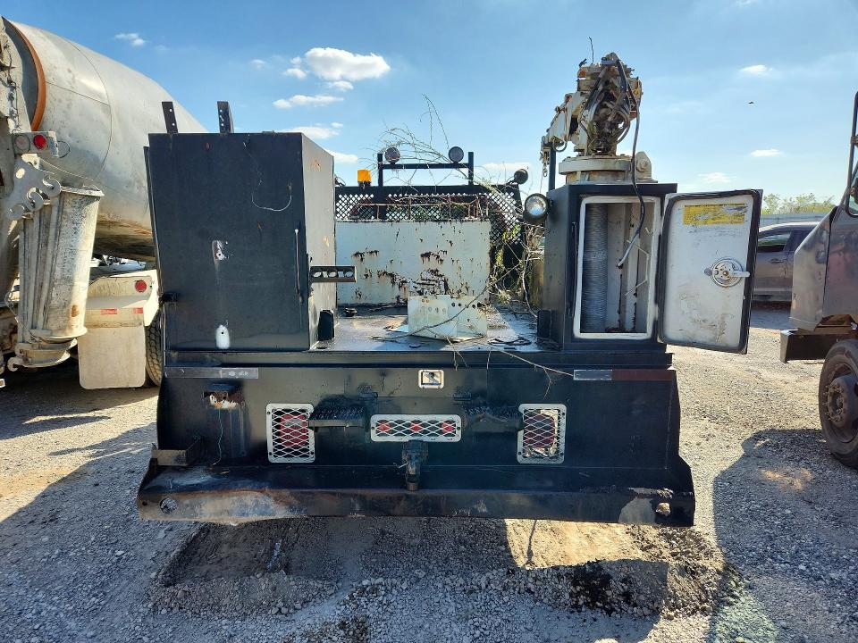 47247746 :رقم المزاد ، 1FDAF56F71EB82176 vin ، 2001 Ford F550 مزاد بيع