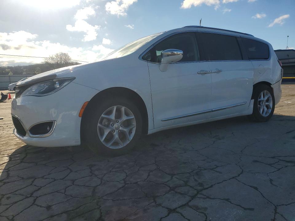 45801526 :رقم المزاد ، 2C4RC1GG0LR269410 vin ، 2020 Chrysler Pacifica مزاد بيع