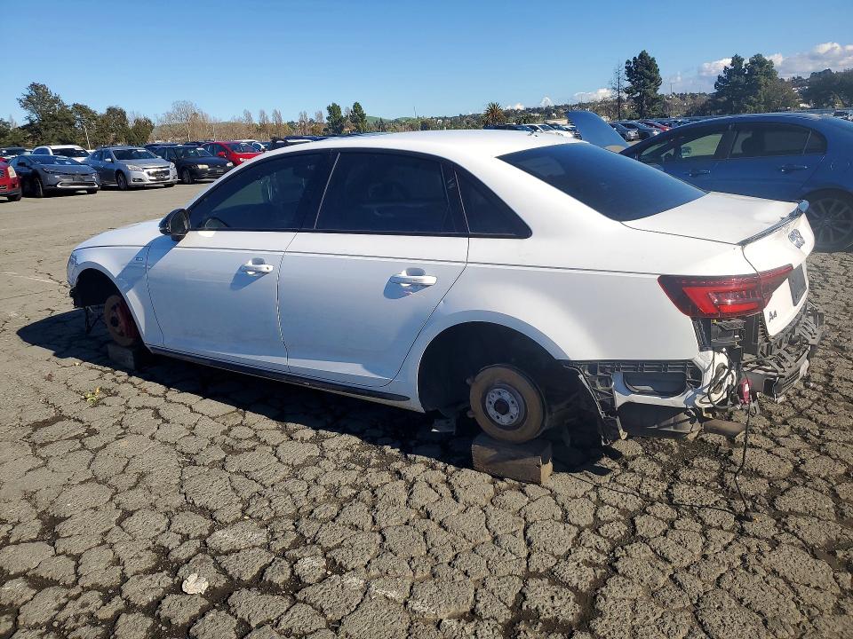 Продаж на аукціоні авто 2019 Audi A4, vin: WAUENAF41KA018119, номер лоту: 79845215