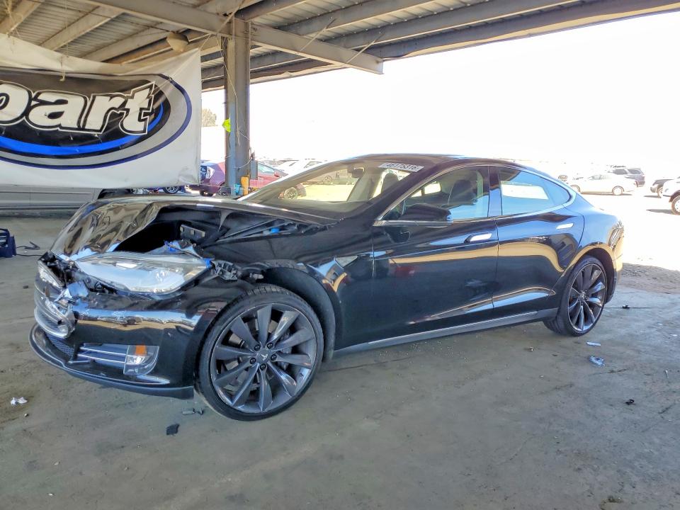 46175316 :رقم المزاد ، 5YJSA1CP8DFP07441 vin ، 2013 Tesla Model S مزاد بيع