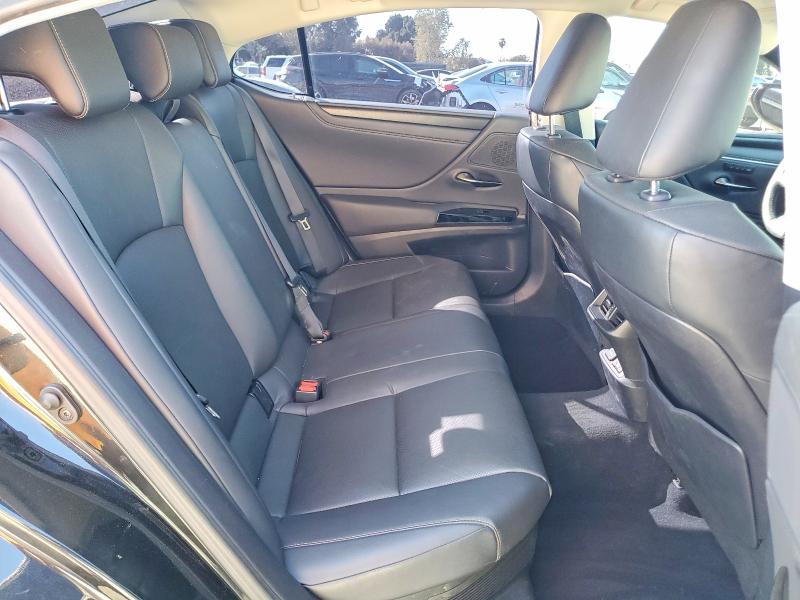 41966806 :رقم المزاد ، 58ADA1C11PU032472 vin ، 2023 Lexus Es 300h مزاد بيع