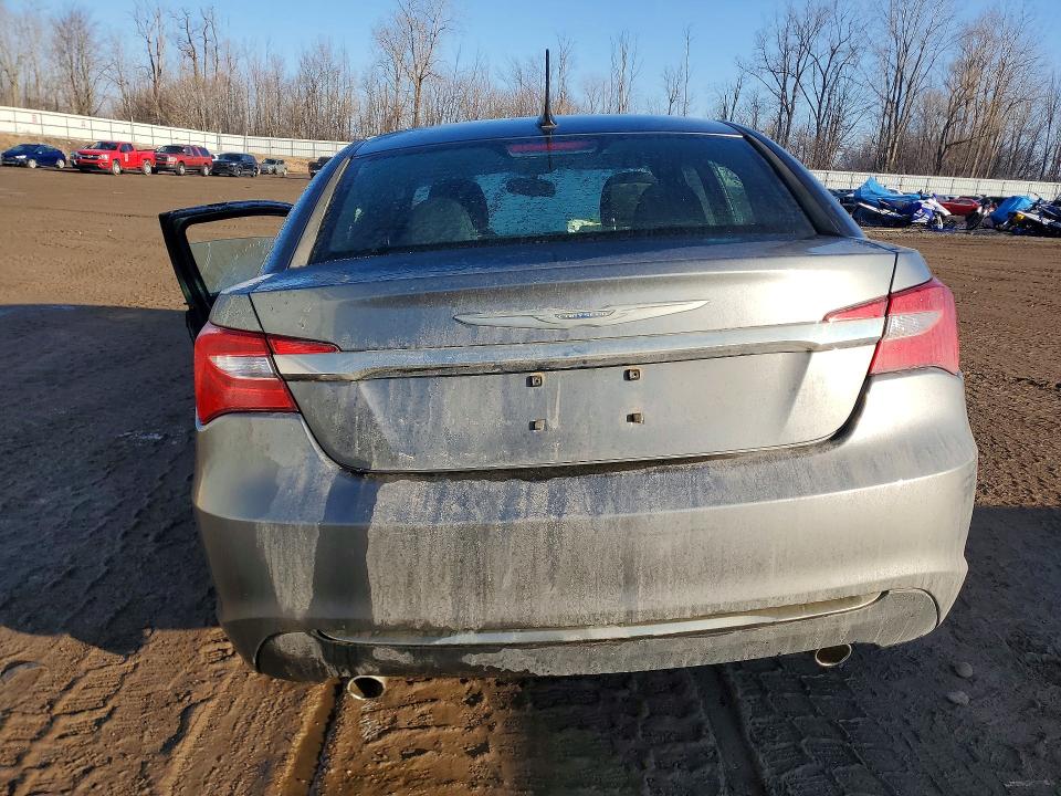 Продажа на аукционе авто 2013 Chrysler 200, vin: 1C3CCBCG9DN571010, номер лота: 79743345