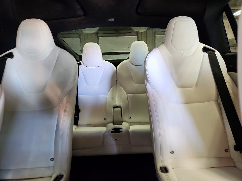 Продаж на аукціоні авто 2018 Tesla Model X, vin: 5YJXCBE27JF101373, номер лоту: 79399875