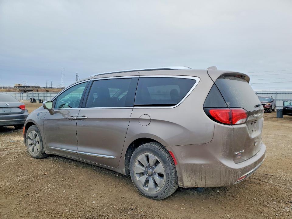 Продаж на аукціоні авто 2018 Chrysler Pacifica, vin: 2C4RC1N71JR133402, номер лоту: 79721015