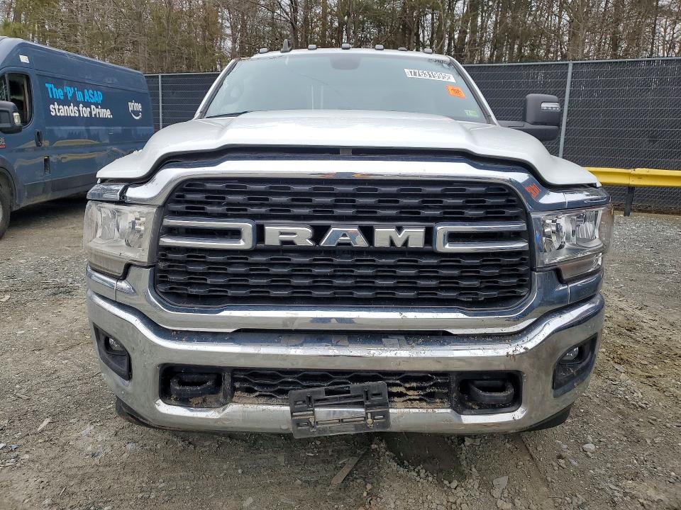 77631995 :رقم المزاد ، 3C63RRHL9RG301209 vin ، 2024 Ram 3500 مزاد بيع