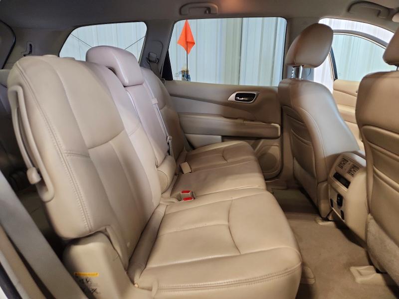 46620096 :رقم المزاد ، 5N1AR2MM4DC661484 vin ، 2013 Nissan Pathfinder مزاد بيع