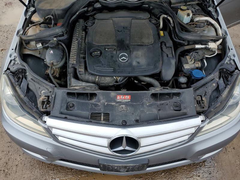 Продажа на аукционе авто 2013 Mercedes-benz C, vin: WDDGF8AB8DA873111, номер лота: 46735556