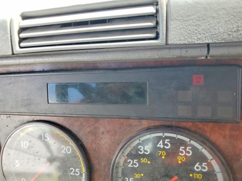 Продаж на аукціоні авто 2001 Freightliner Conventional, vin: 1FUYSWEB31PG01398, номер лоту: 47099026