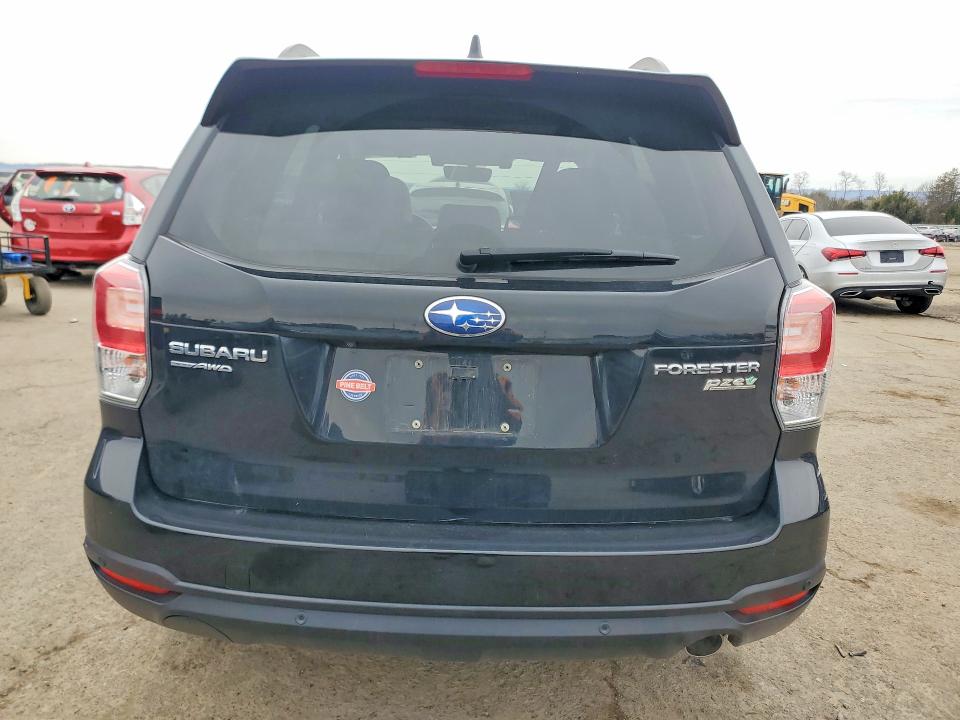 2017 Subaru Forester მანქანა იყიდება აუქციონზე, vin: JF2SJARC5HH573693, აუქციონის ნომერი: 46100216