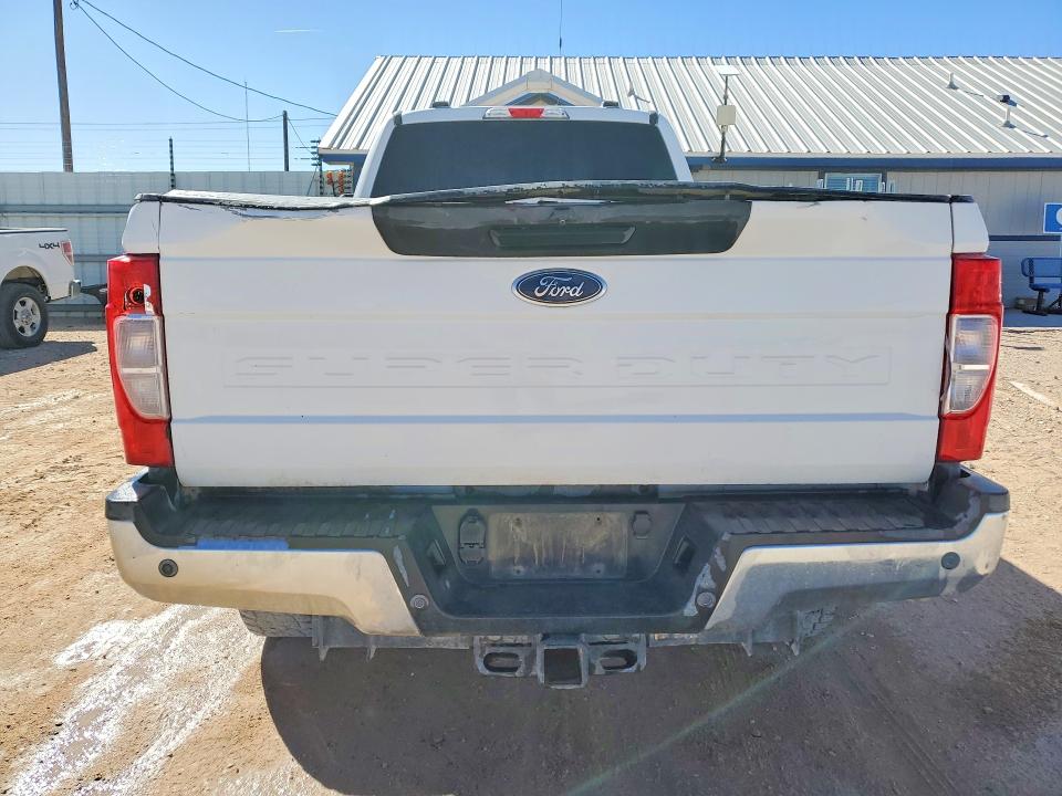 41913936 :رقم المزاد ، 1FT8W3BT4NED77449 vin ، 2022 Ford F350 مزاد بيع