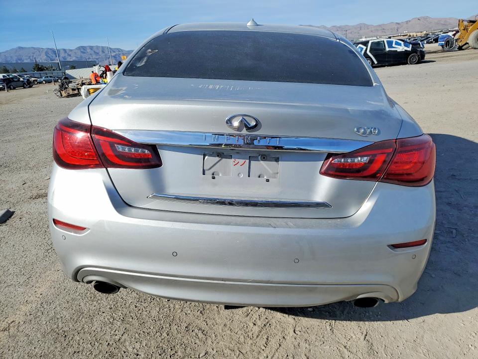 2018 Infiniti Q70 მანქანა იყიდება აუქციონზე, vin: JN1BY1AP8JM180909, აუქციონის ნომერი: 41624636