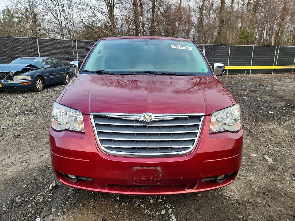 46673726 :رقم المزاد ، 2A4RR5D1XAR494852 vin ، 2010 Chrysler Town & Country مزاد بيع
