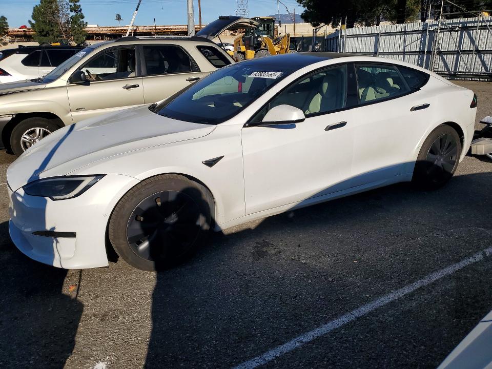 45802566 :رقم المزاد ، 5YJSA1E55NF479850 vin ، 2022 Tesla Model S مزاد بيع