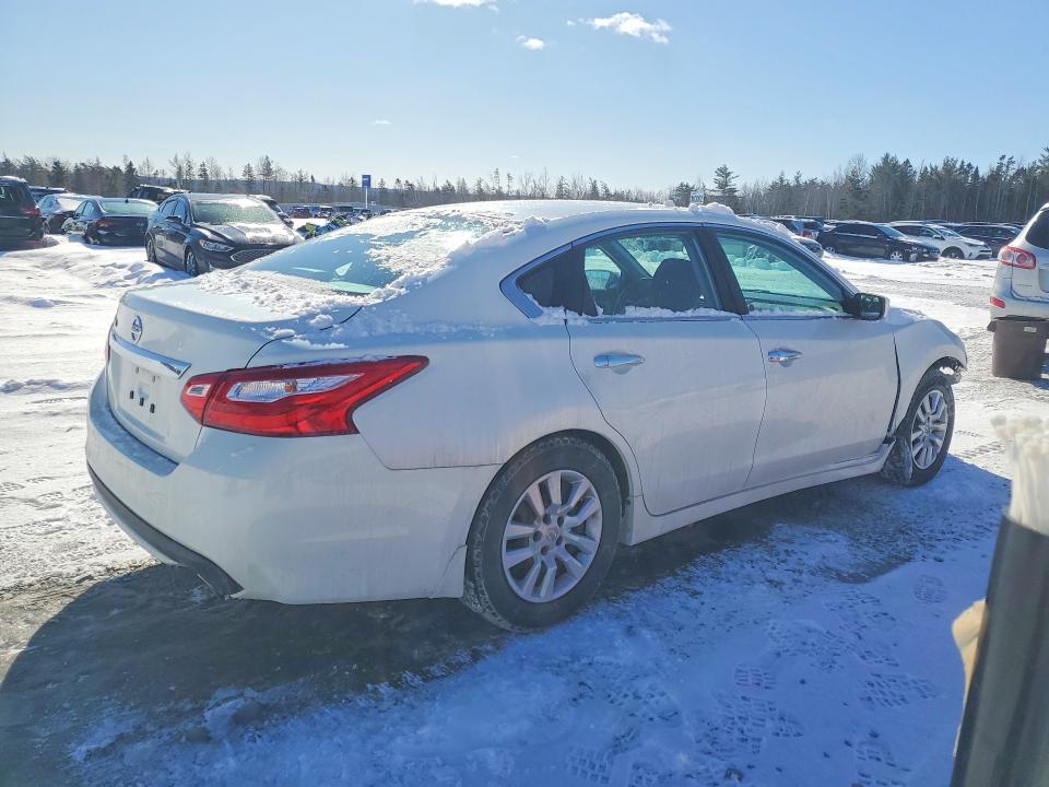 2016 Nissan Altima მანქანა იყიდება აუქციონზე, vin: 1N4AL3AP6GN309046, აუქციონის ნომერი: 79174845