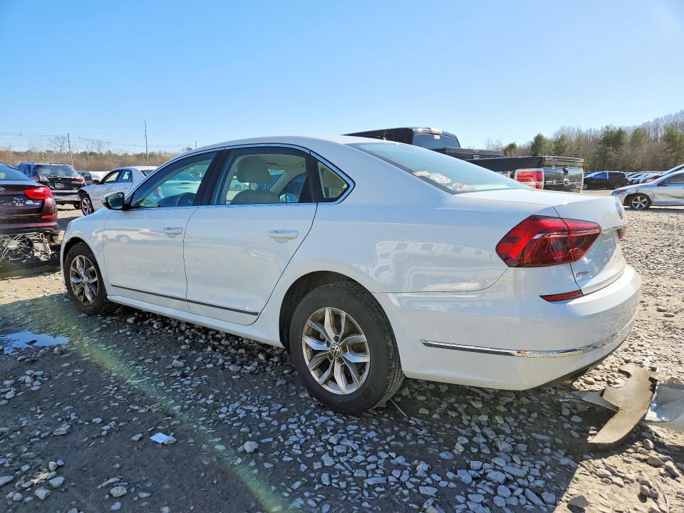 Продаж на аукціоні авто 2017 Volkswagen Passat, vin: 1VWAT7A37HC026325, номер лоту: 47201606