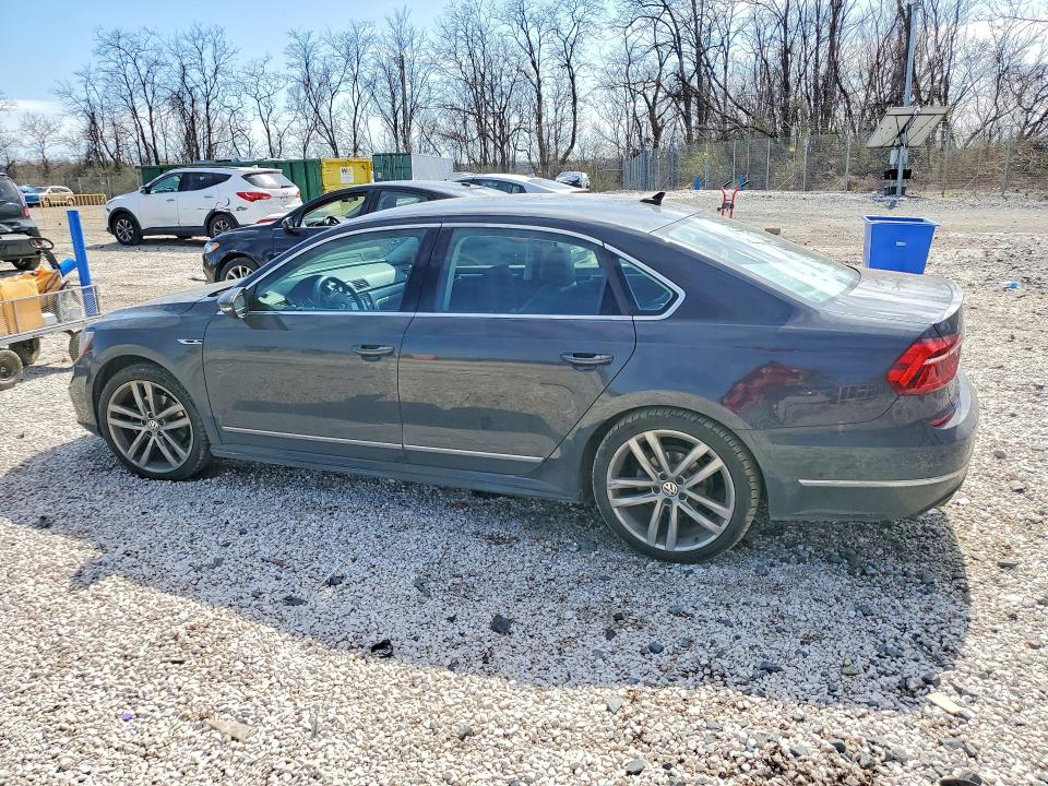 47450476 :رقم المزاد ، 1VWDT7A38HC084876 vin ، 2017 Volkswagen Passat مزاد بيع