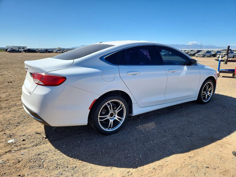 41605396 :رقم المزاد ، 1C3CCCAB6FN568002 vin ، 2015 Chrysler 200 مزاد بيع