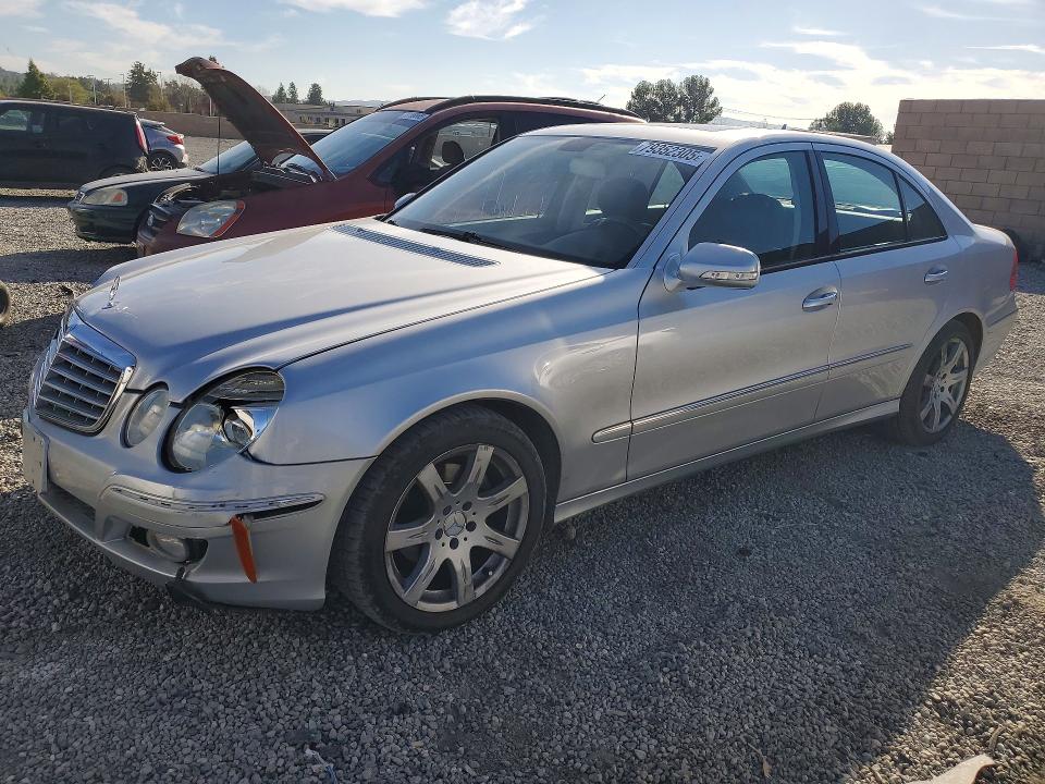 79352305 :رقم المزاد ، WDBUF56X27A987785 vin ، 2007 Mercedes-benz E مزاد بيع