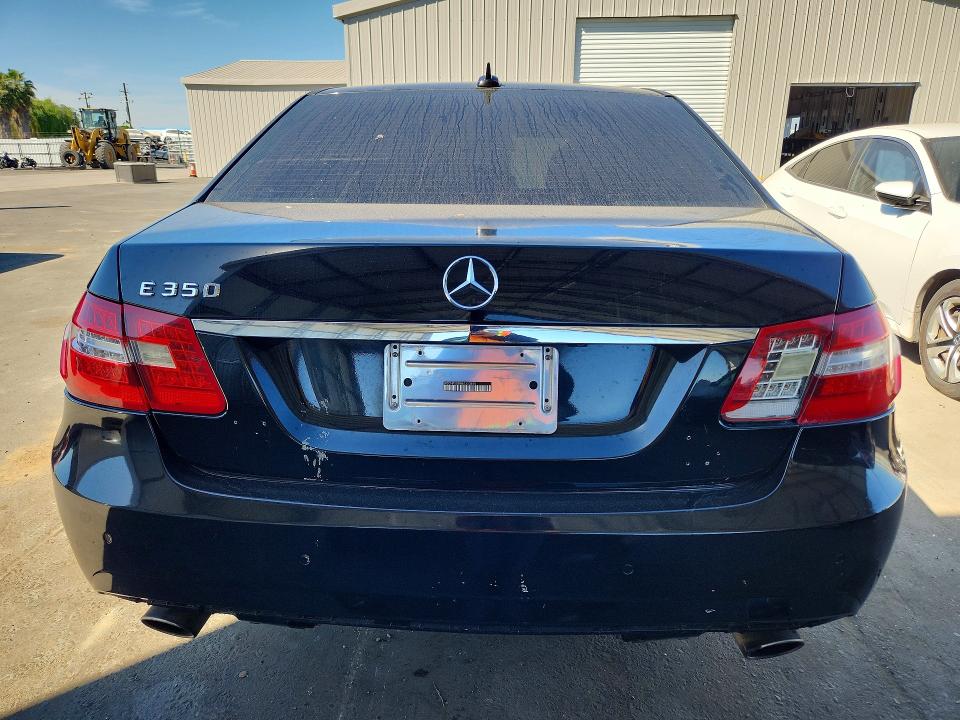 47326056 :رقم المزاد ، WDDHF5GB6BA323655 vin ، 2011 Mercedes-benz E مزاد بيع