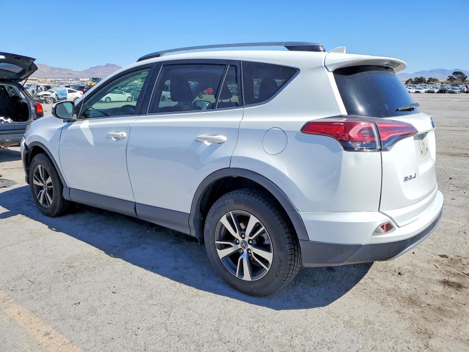 41816236 :رقم المزاد ، JTMRFREV6JJ730053 vin ، 2018 Toyota Rav4 مزاد بيع